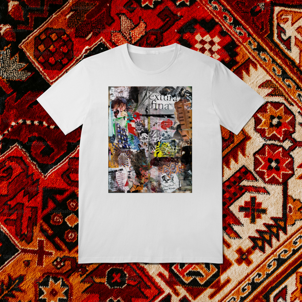 Camiseta Colagem Textura Fina