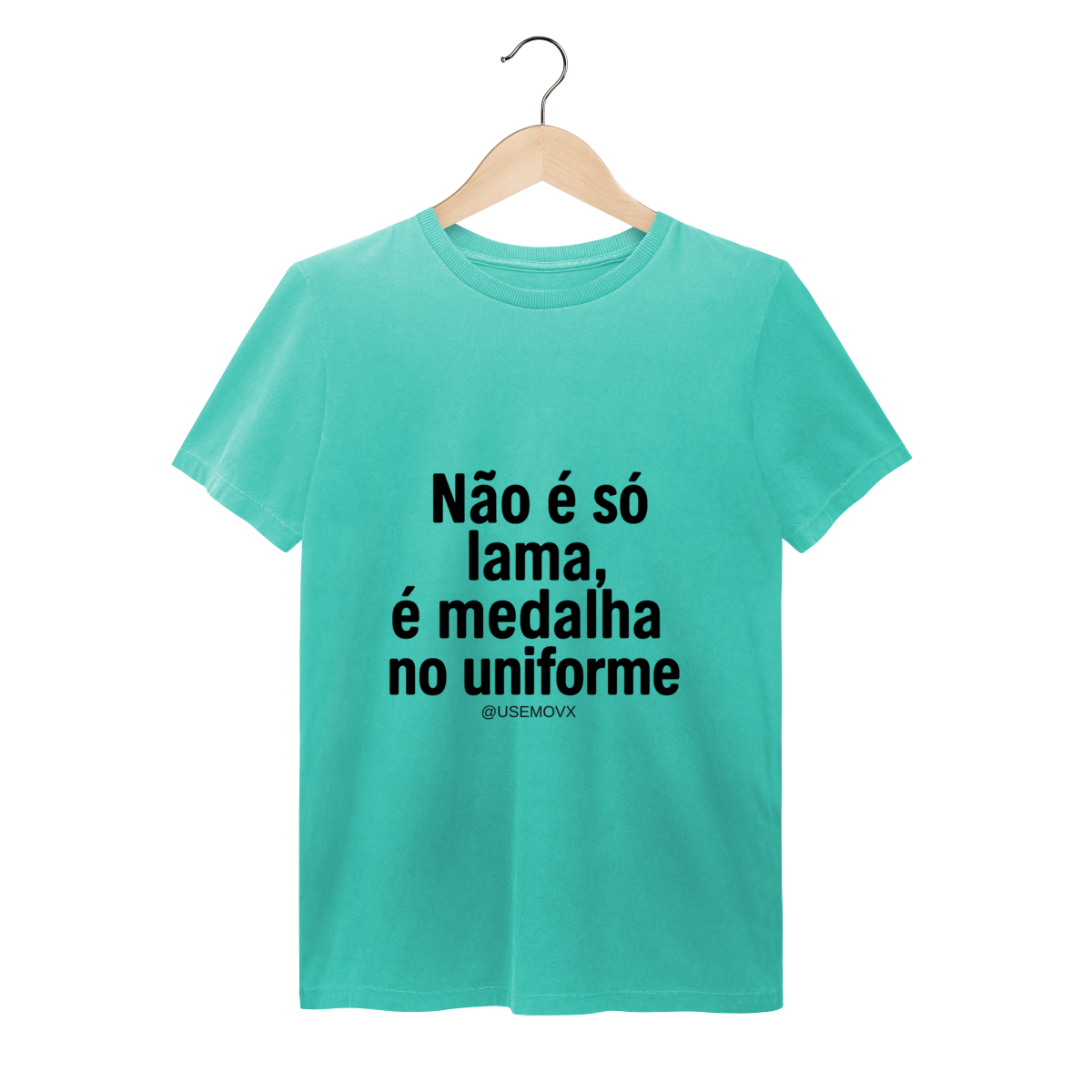 Medalha no uniforme T-Shirt Estonada