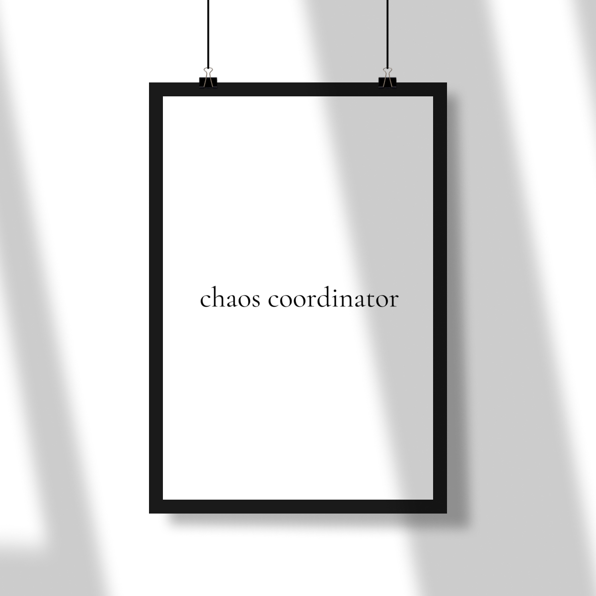 Nome do produto: Pôster Minimalista Etymo — Chaos Coordinator (Vertical Edition)