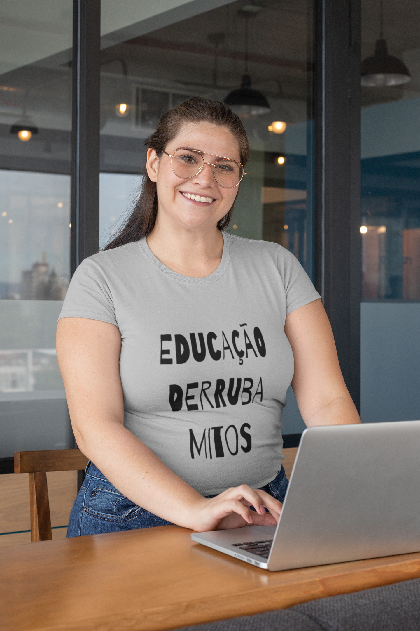 Educação Derruba Mitos (baby long)