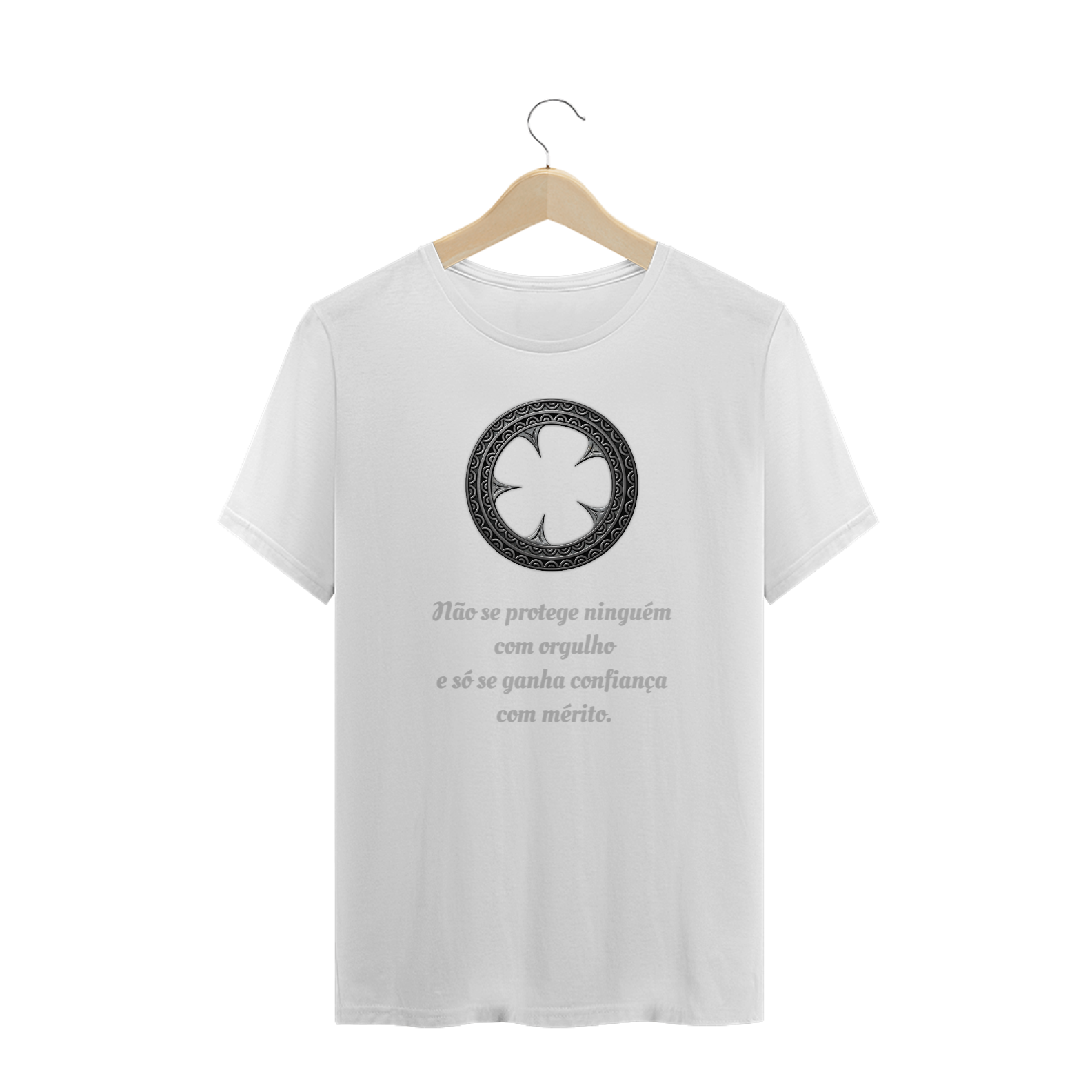 Nome do produto  Camiseta Masculina Frase Black Clover