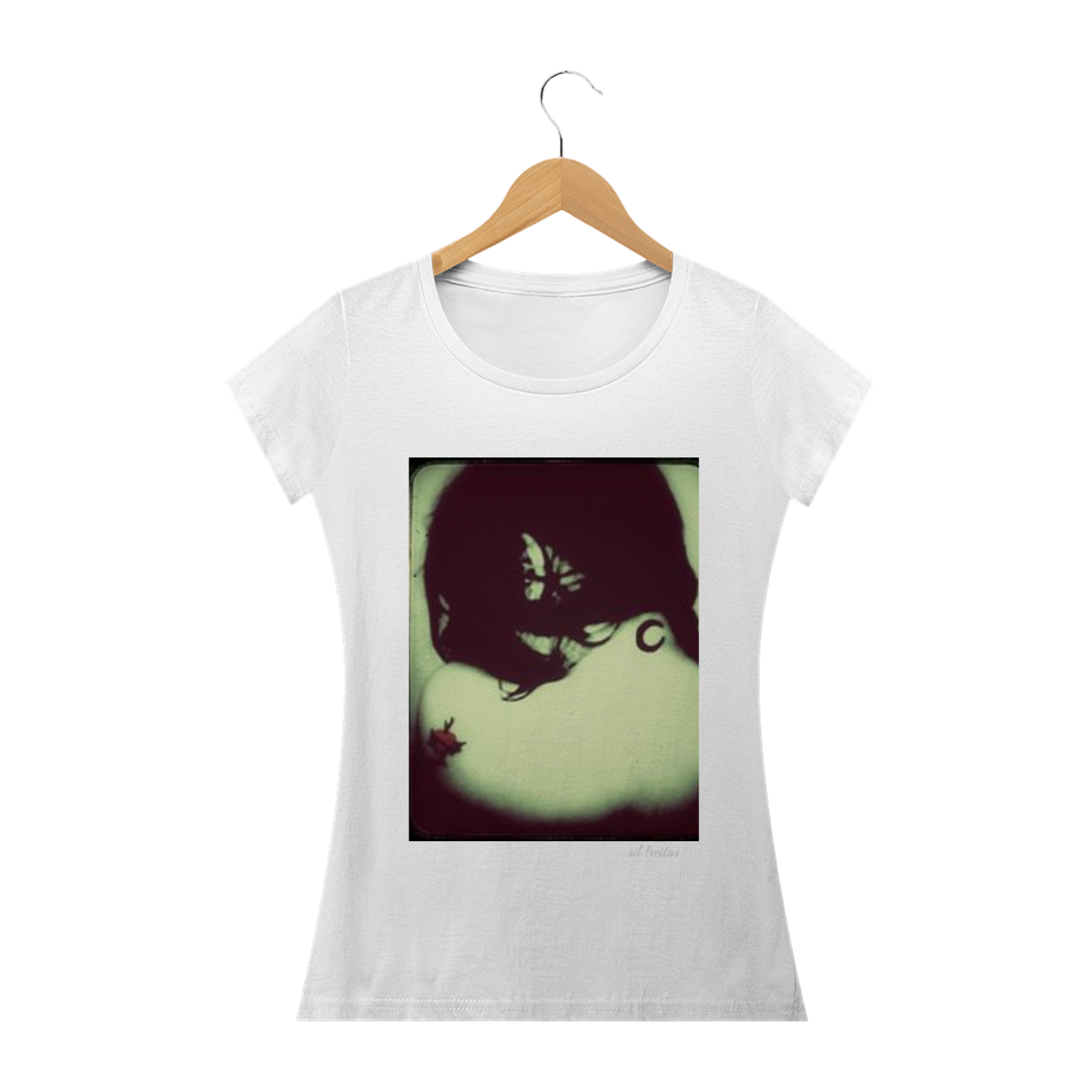 Nome do produto  camiseta baby long autoretrato da sil freitas