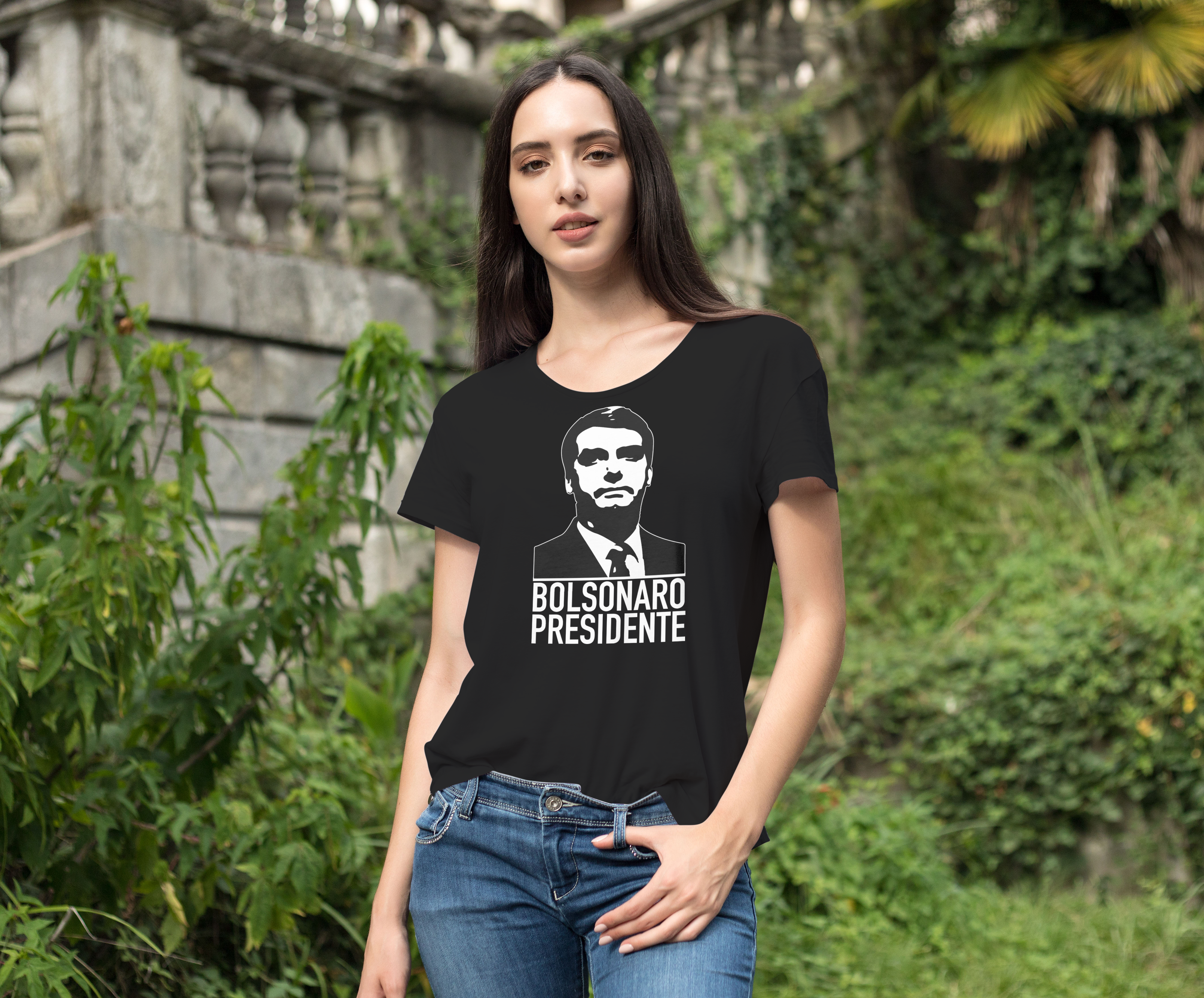 Nome do produto: Camiseta Feminina - Bolsonaro Presidente