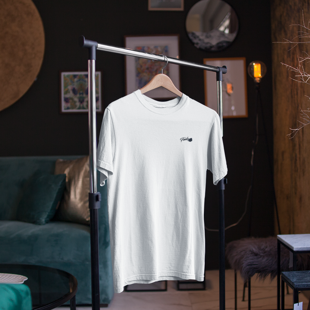 T-Shirt Feels Basic