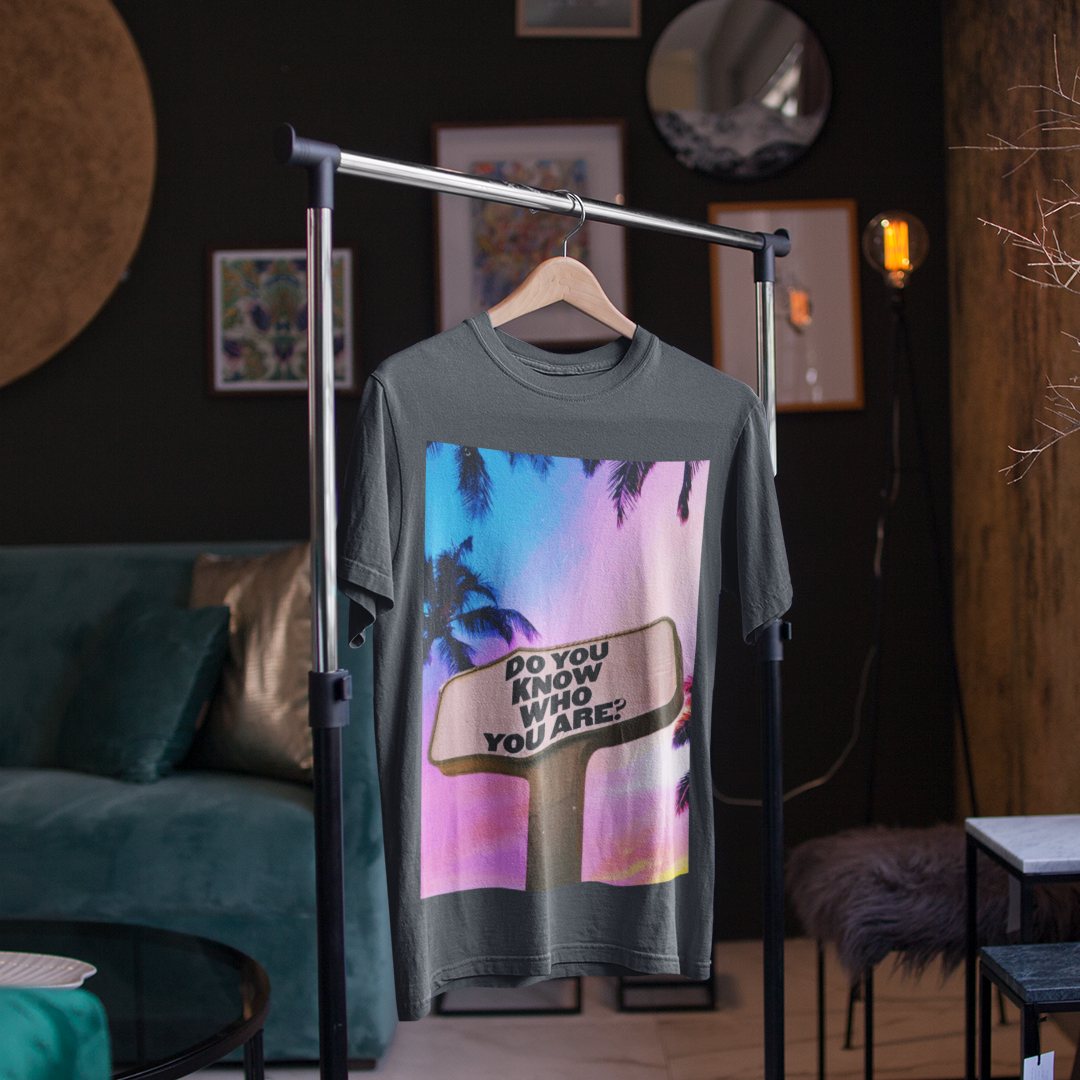 T-Shirt Estonada Do You Know Who You Are?