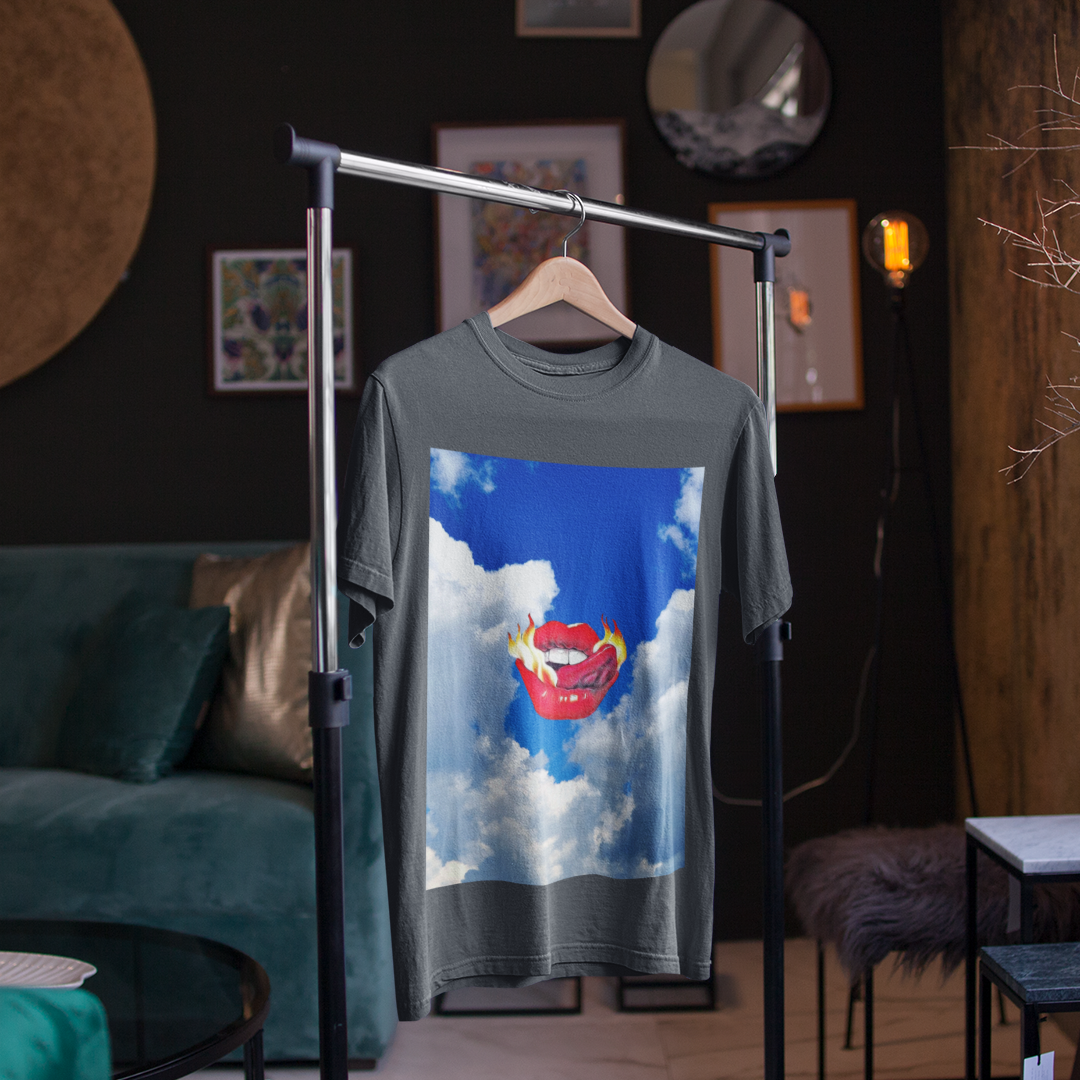 T-Shirt Estonada Lips On Fire