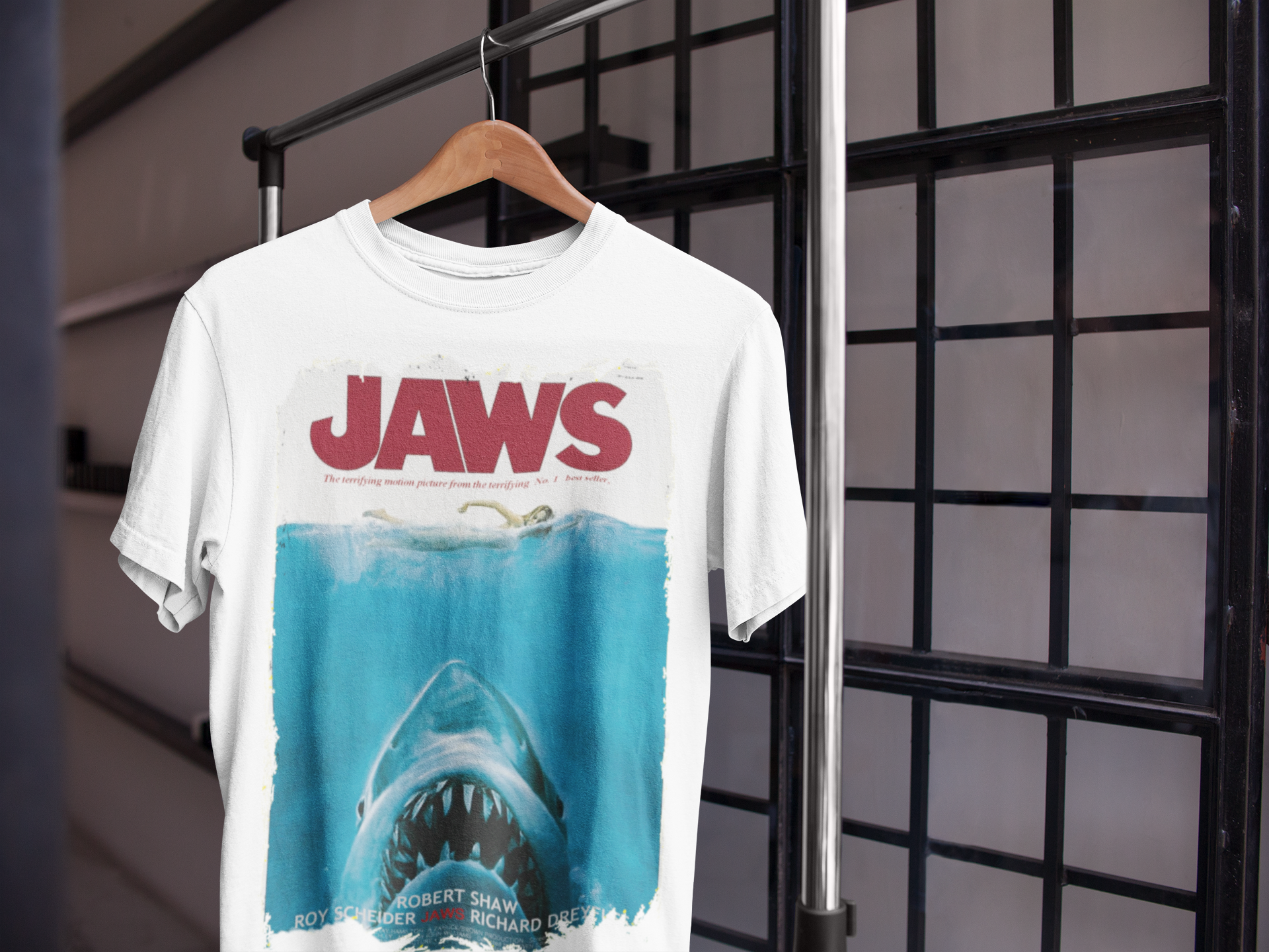 Camisa Branca Tubarão