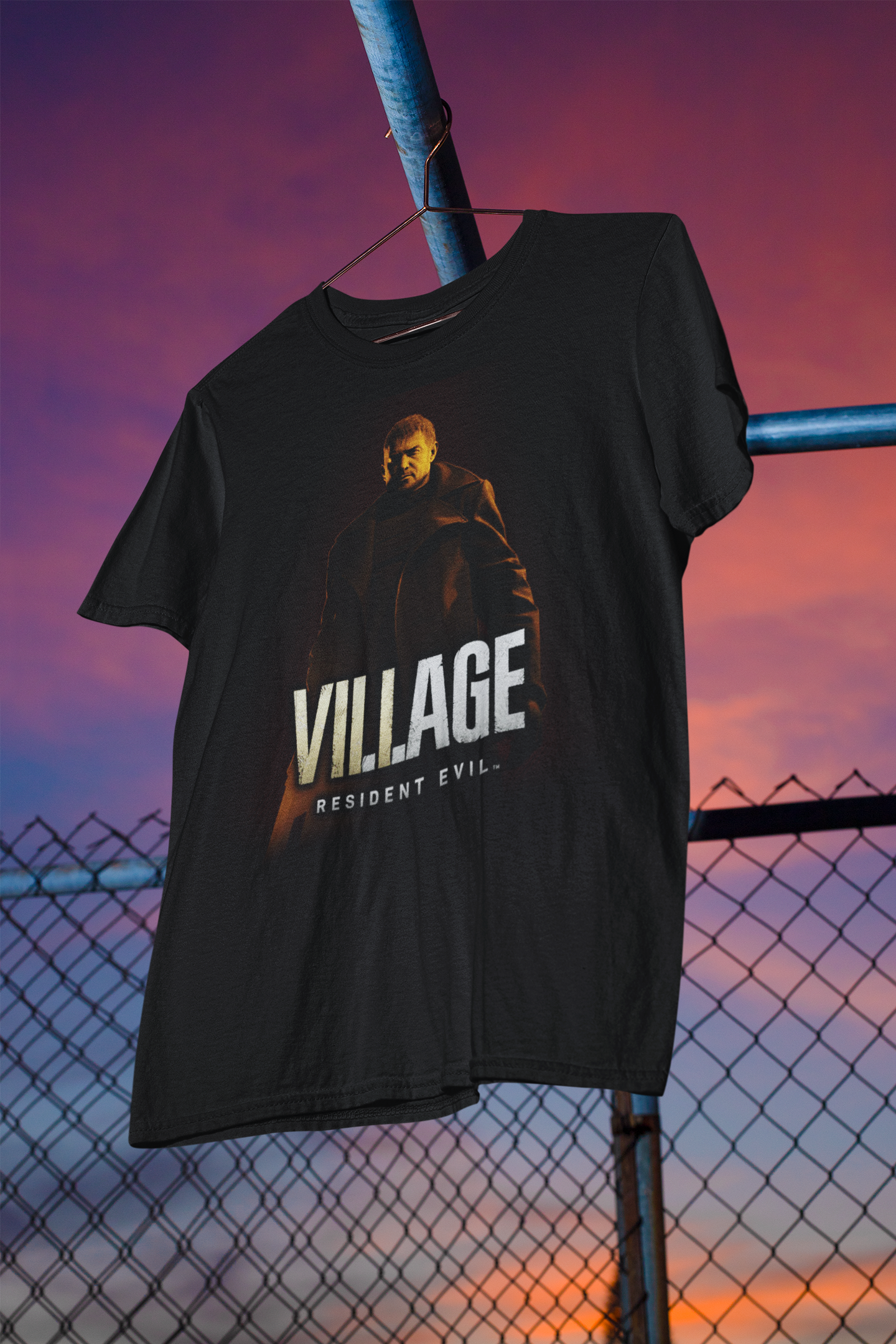 Camisa Preta Resident Evil Village