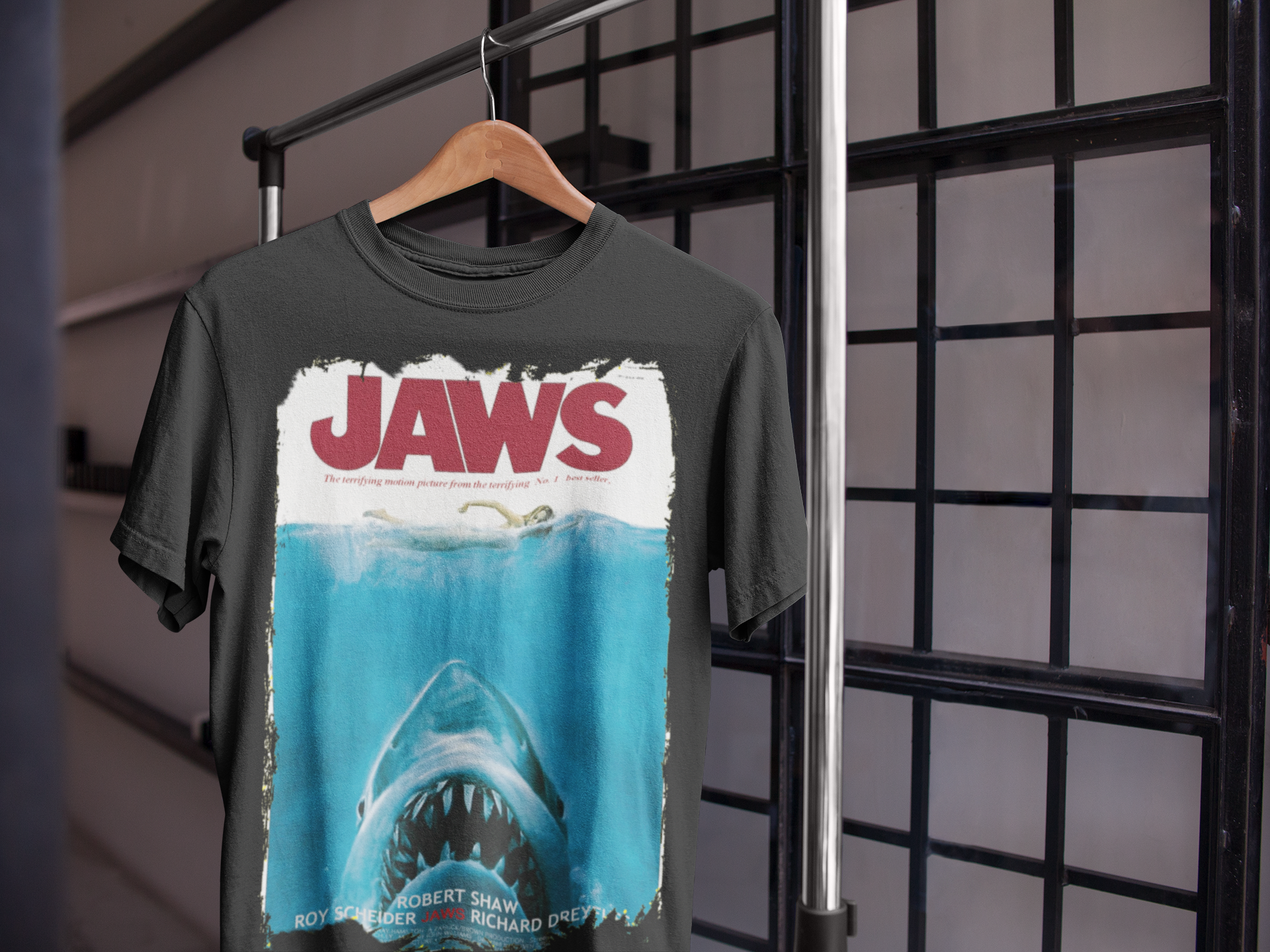 Camisa Preta Tubarão