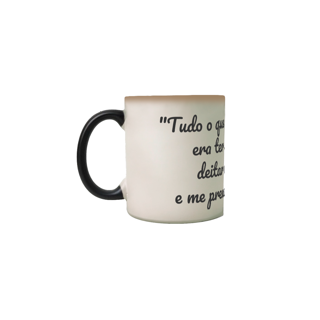 Caneca com declaração surpresa 