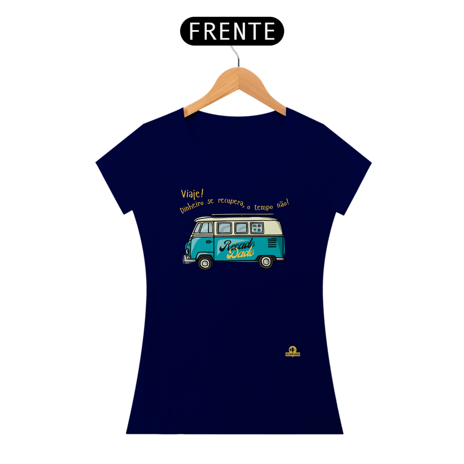 Camiseta feminina de viagem com linda estampa de Kombi motor home e a frase 