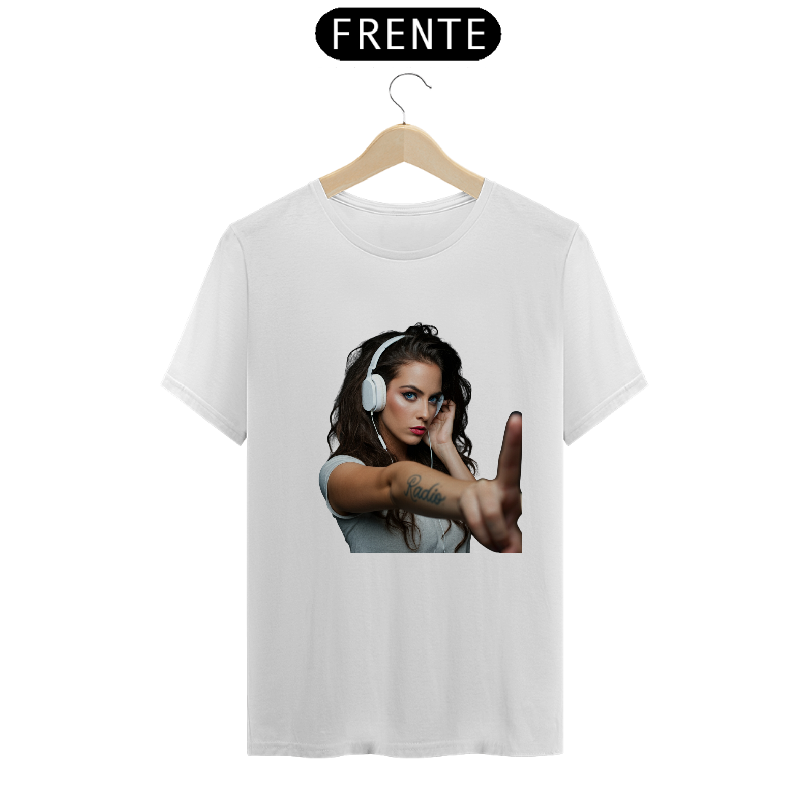 Camiseta Mulher Tattoo no Braço