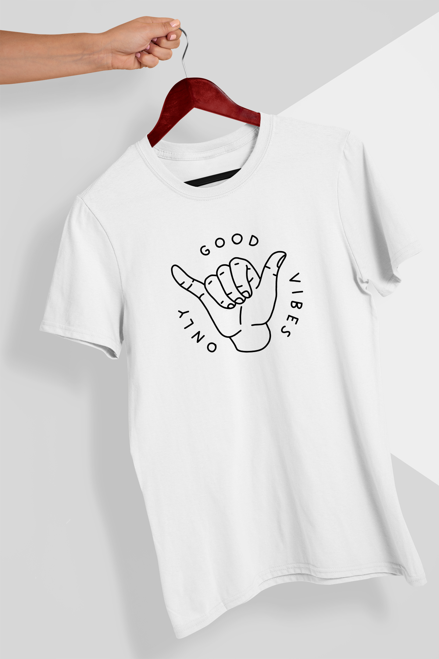 Camiseta Good Vibes Only