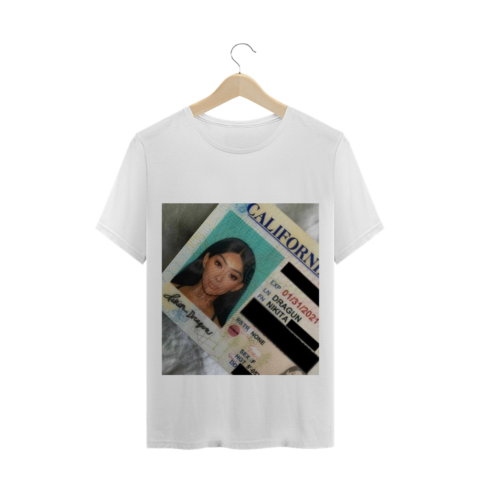 Nome do produto  Camisa não oficial Nikita