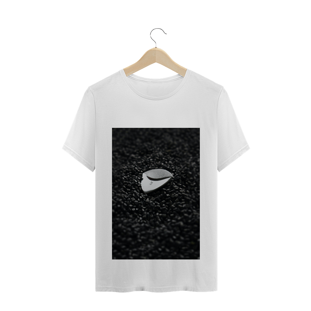 Nome do produto  Camiseta amarela palheta preta