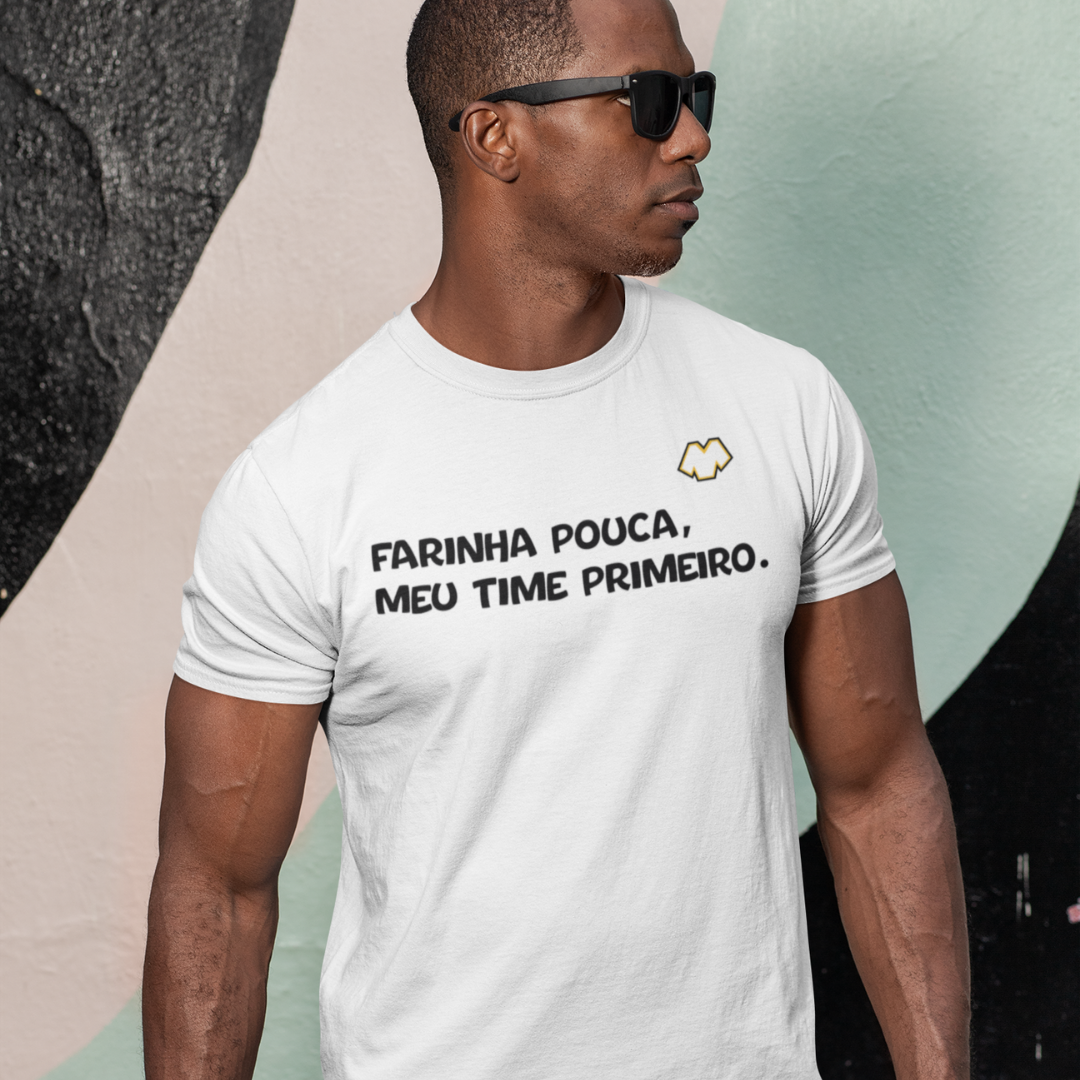 T-SHIRT FARINHA POUCA