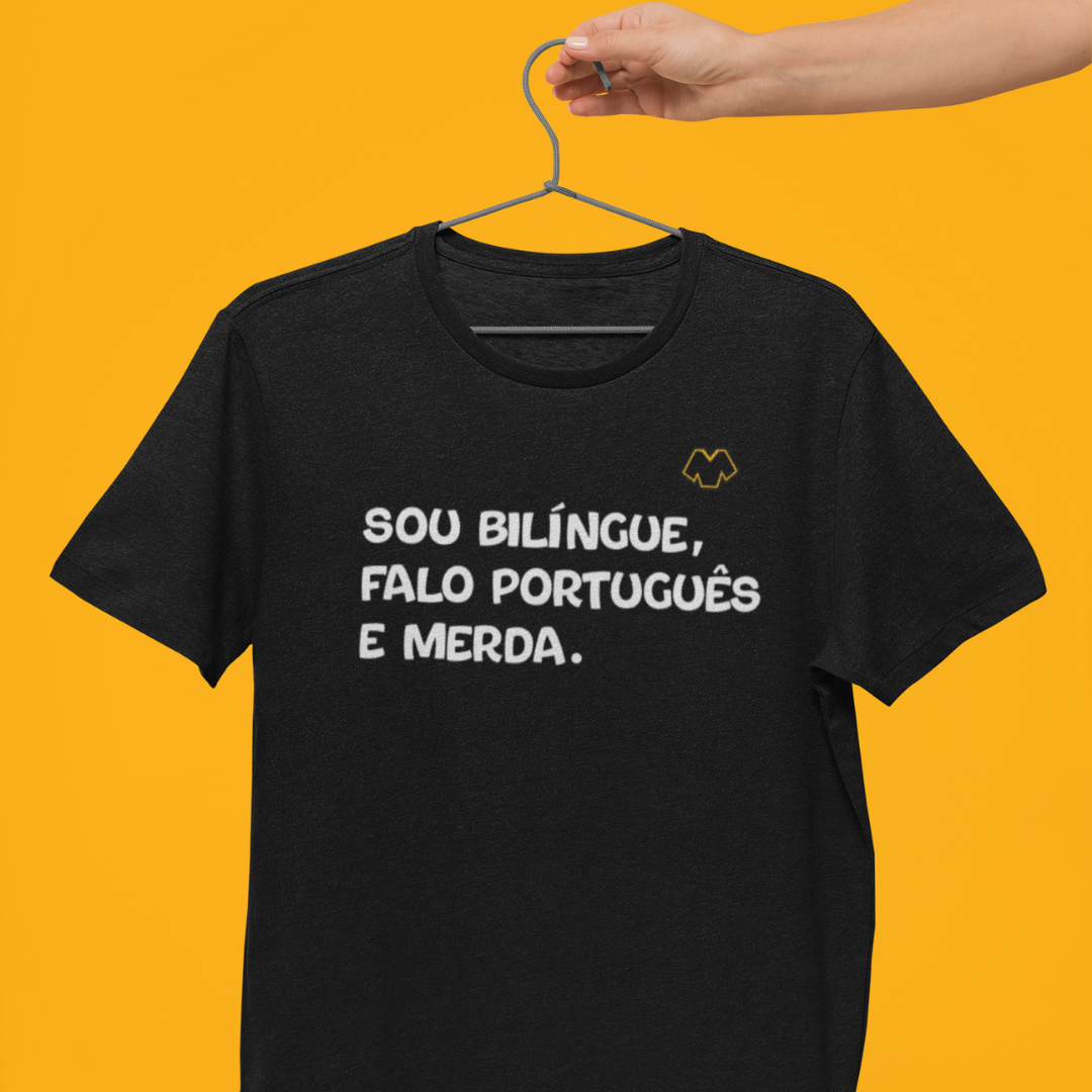 T-SHIRT PRETA - BILÍNGUE