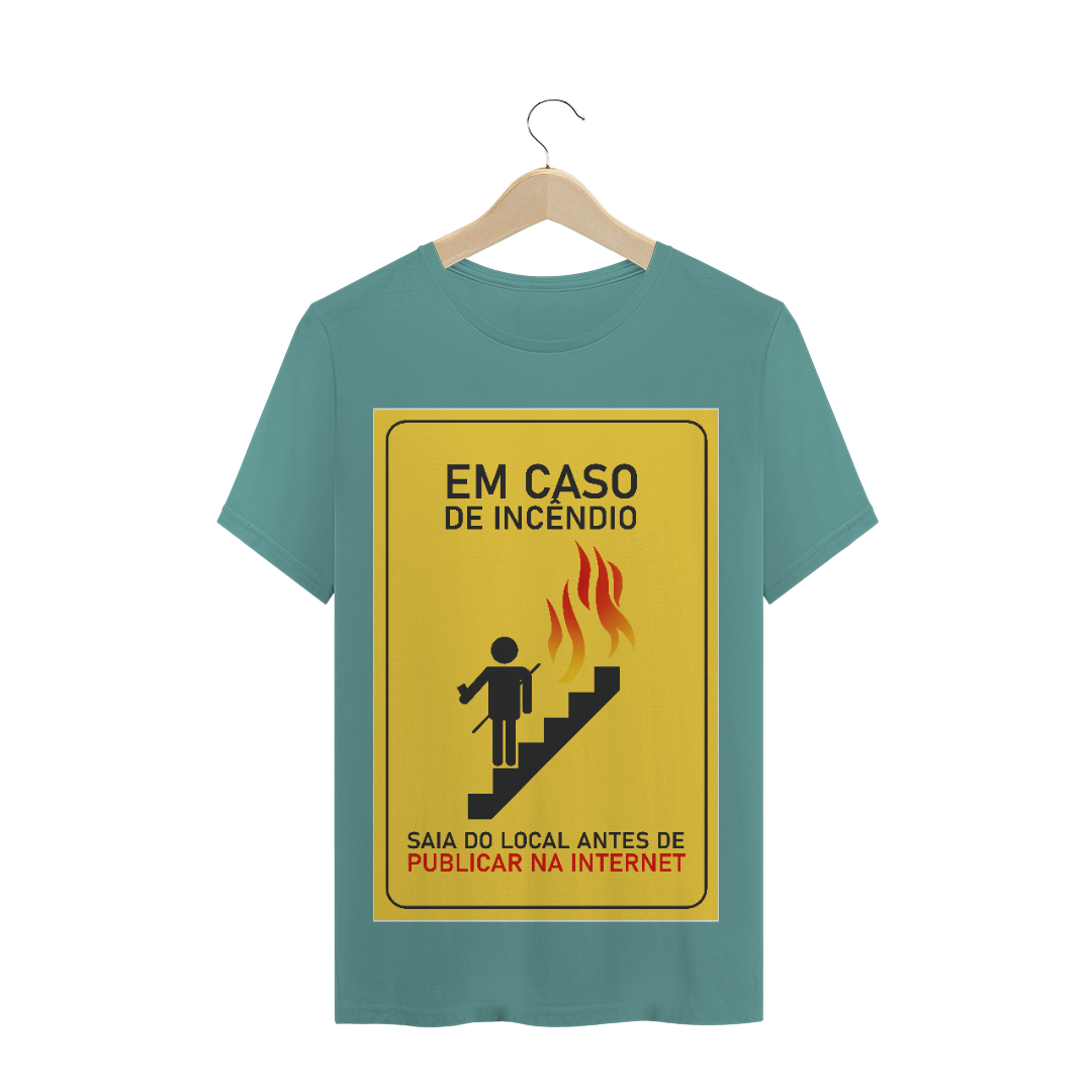 Nome do produto  CAMISETA PRIMEIRO A VIDA DEPOIS A FAMA