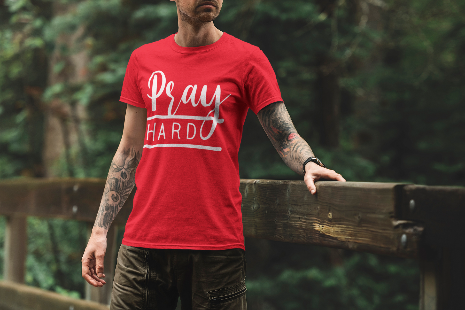 Nome do produto  Camiseta Masculina Cristã Pray Hard