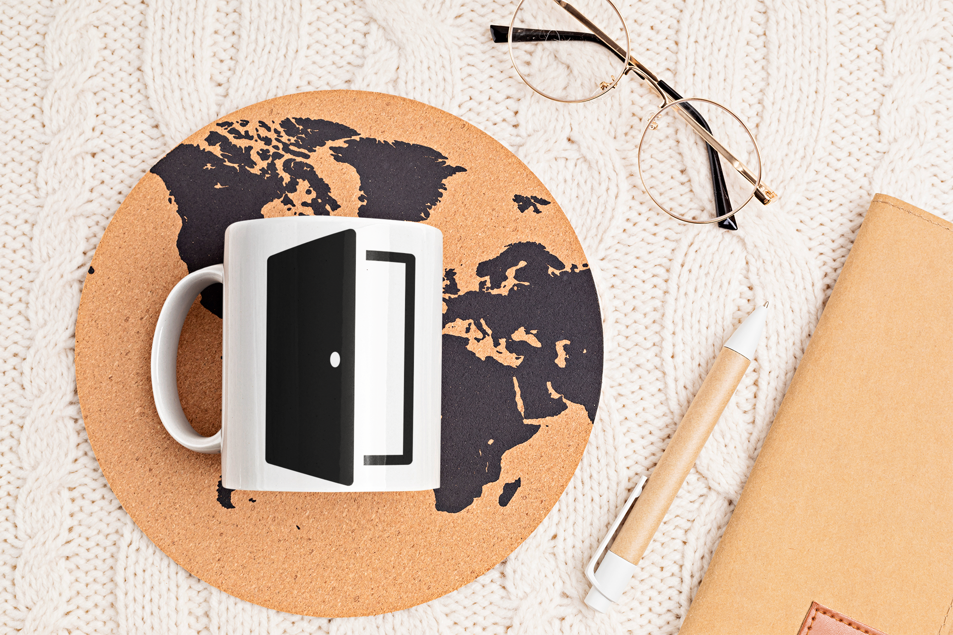 Caneca de Porcelana Branca - Porta aberta pra fora