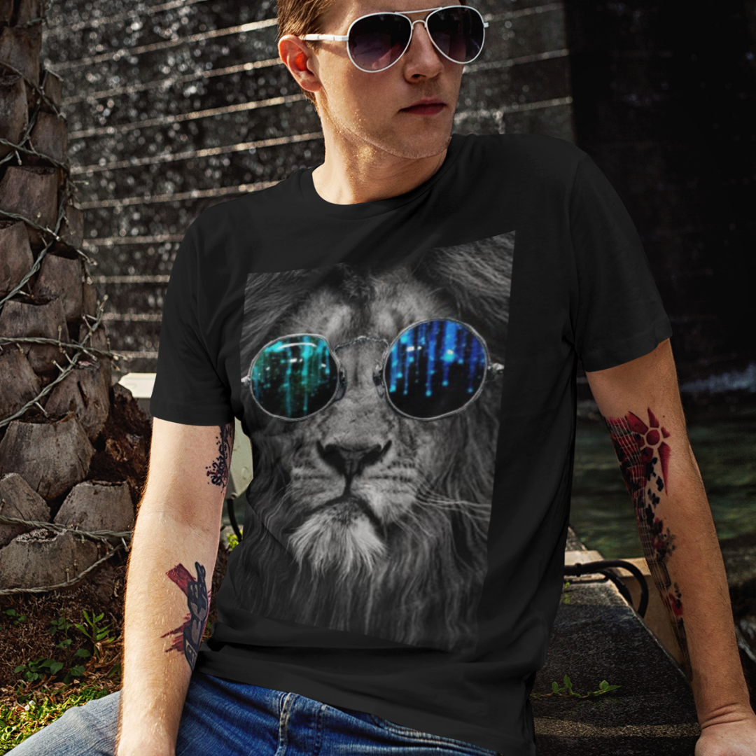 Camiseta Leão Estilo com Óculos