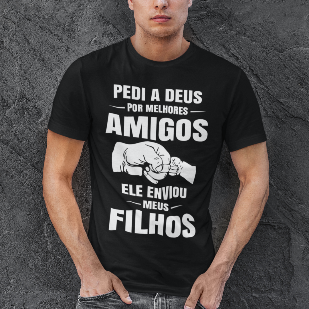 Camiseta Melhores Amigos