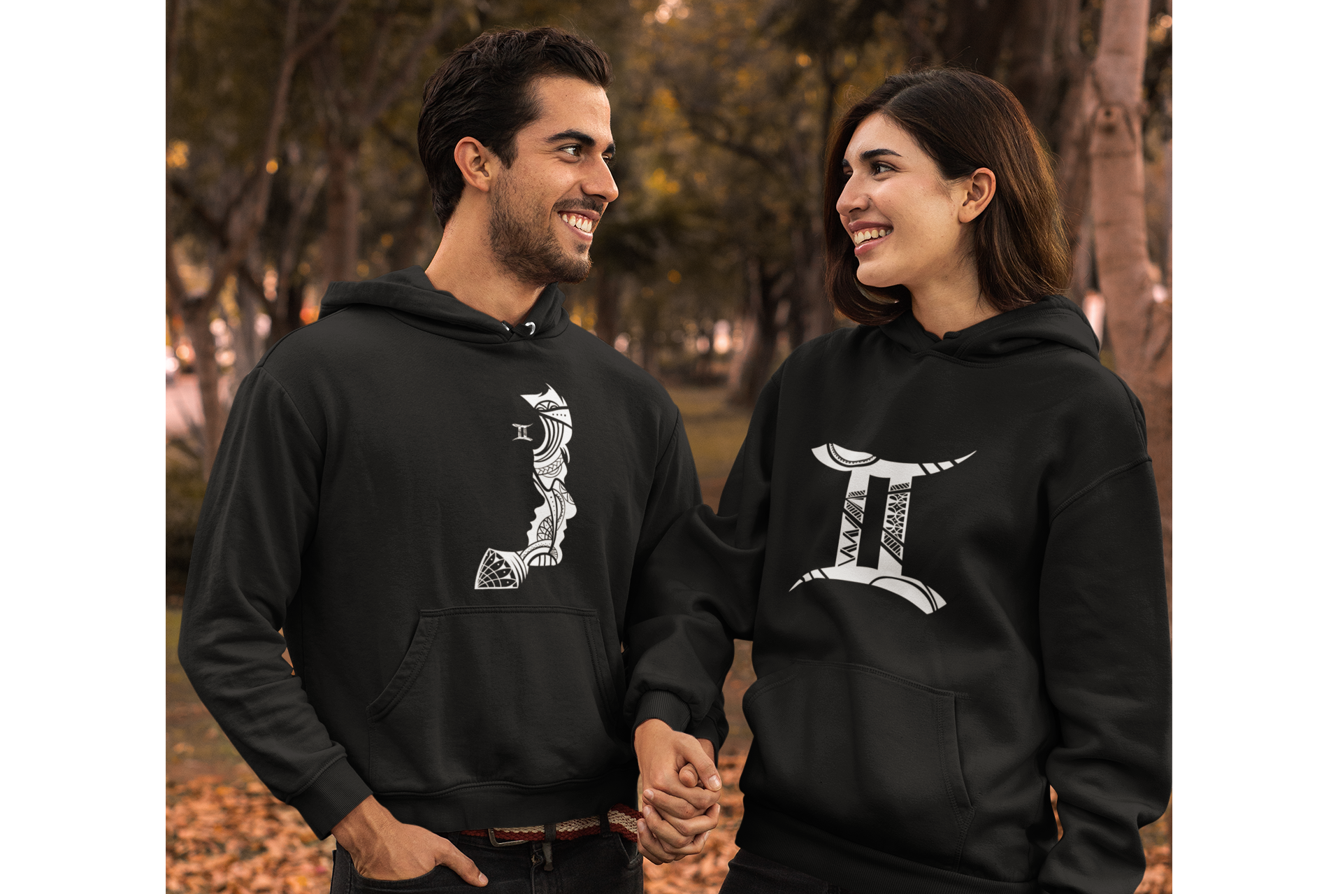 MOLETON PRETO CANGURÚ COM CAPUZ - SIGNO GÊMEOS SIMBOLO