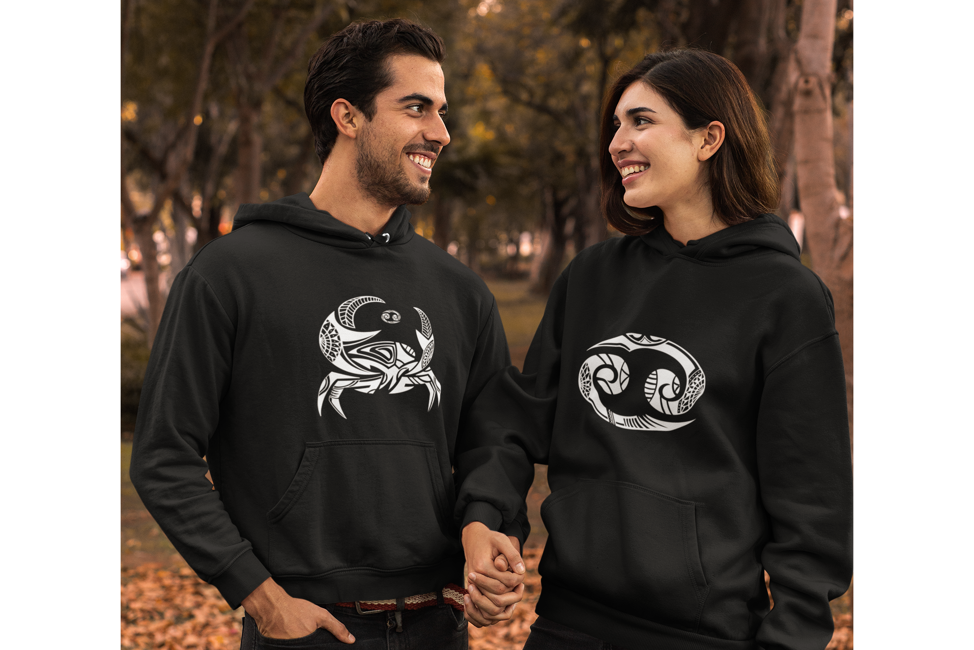 MOLETON PRETO CANGURÚ COM CAPUZ - SIGNO CÂNCER