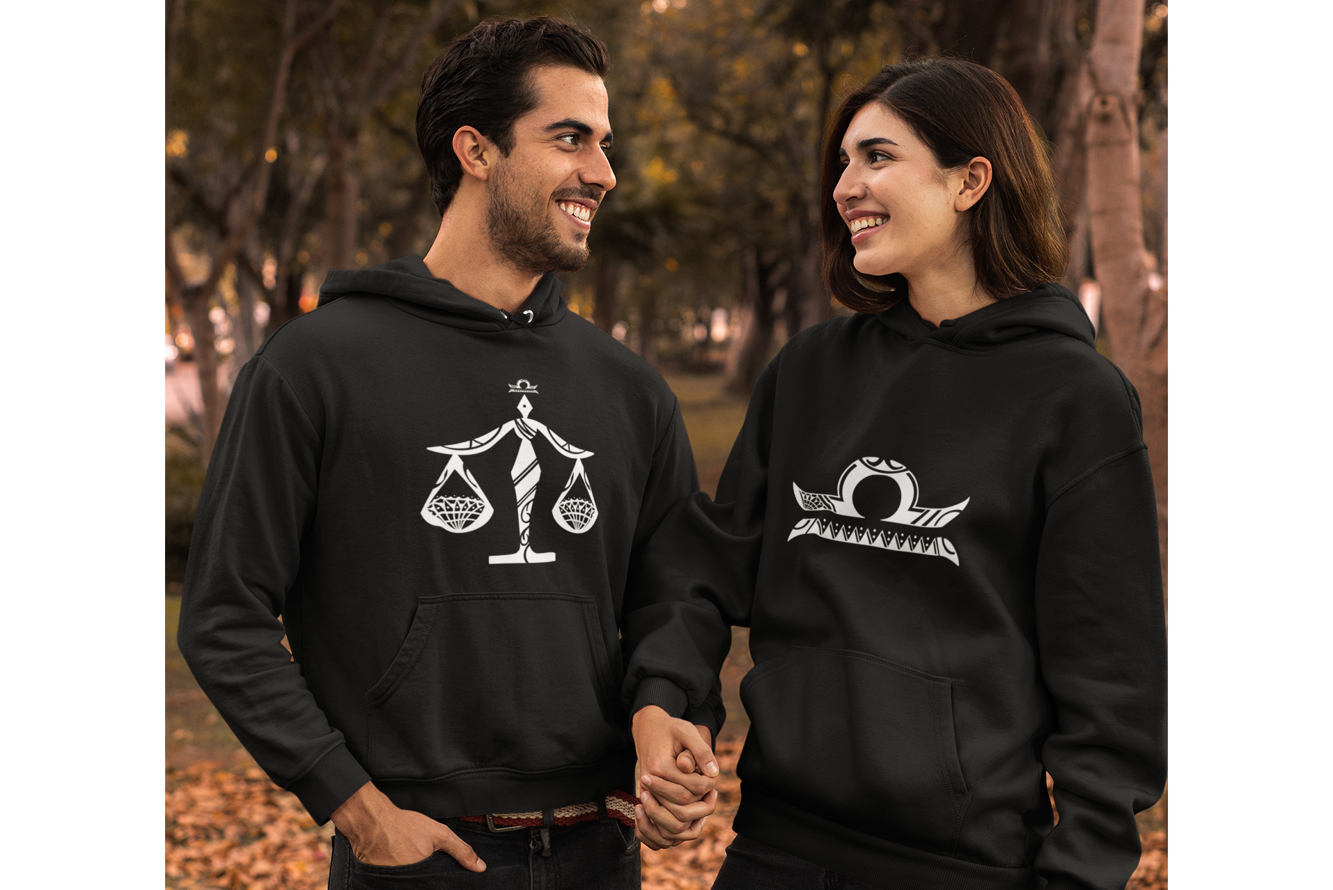 MOLETON PRETO CANGURÚ COM CAPUZ - SIGNO LIBRA