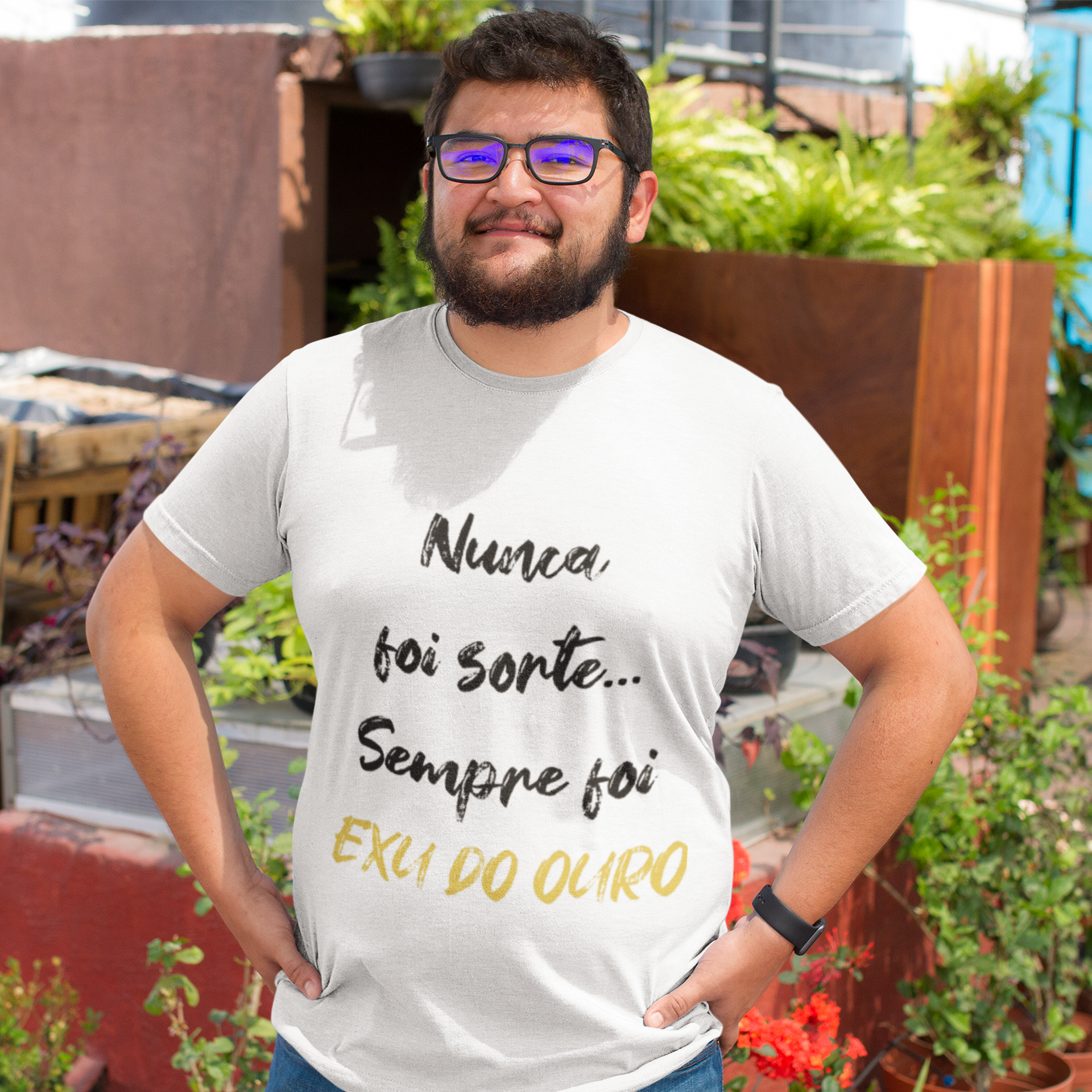 Camiseta c/ Frases (Modelo Plus Size)