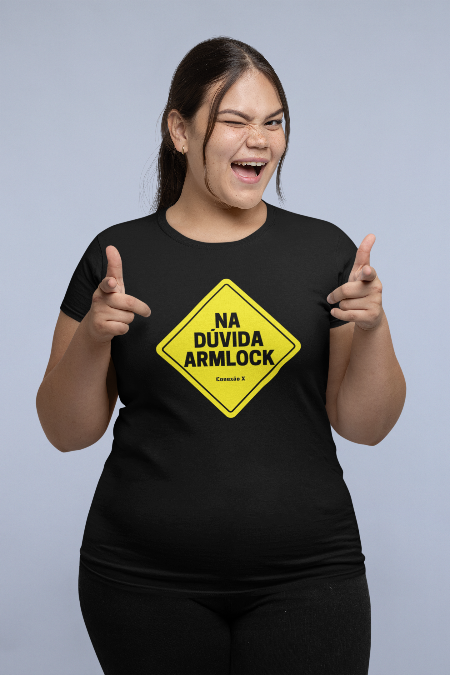 Camiseta na Dúvida Armlock Feminina