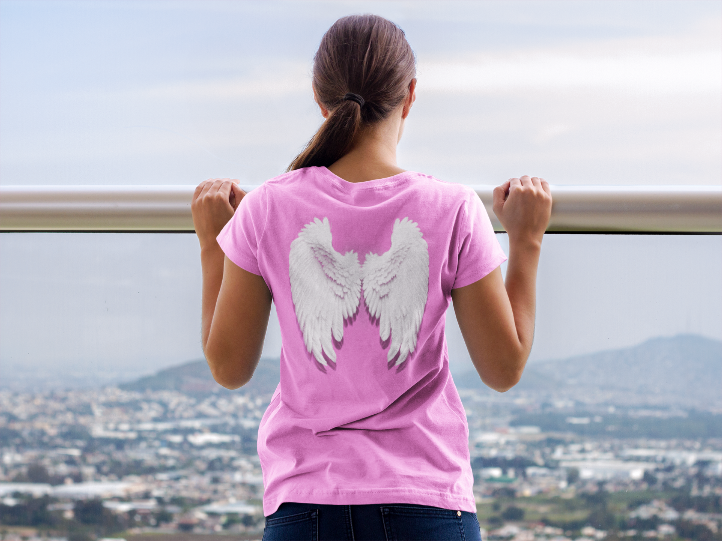 Nome do produto  Cam. Unissex - Asas de Anjo