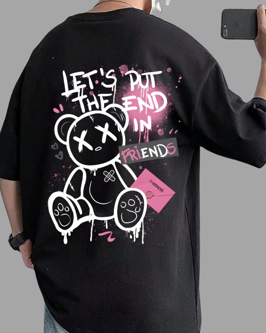 V - FRIENDS (Oversized) PRETA