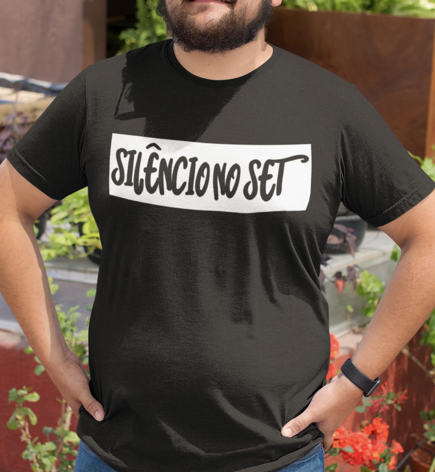 Camiseta Plus Size Silêncio no Set 