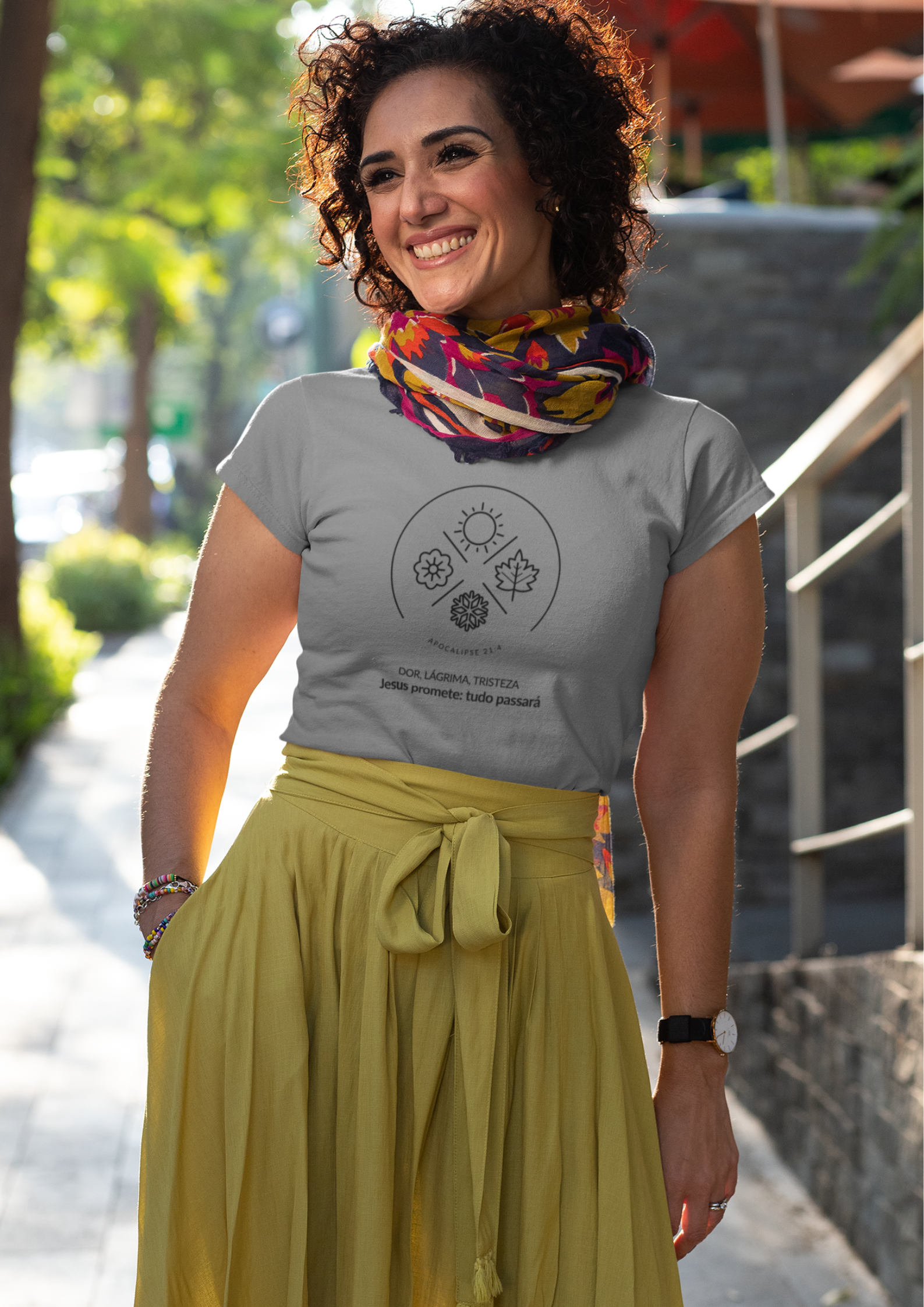 T-SHIRT FEMININA - MALHA ESTONADA - ESTAÇÕES (BLACK)