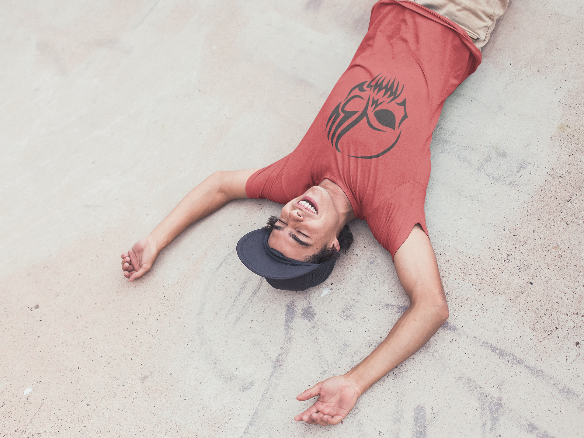 Camiseta Caveira Tribal