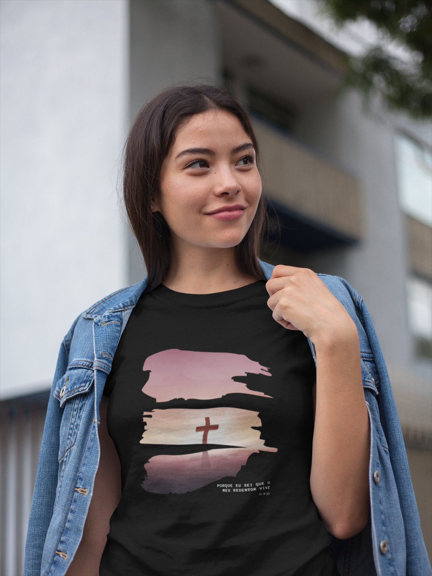 Camiseta Baby Long Redentor Vive 2