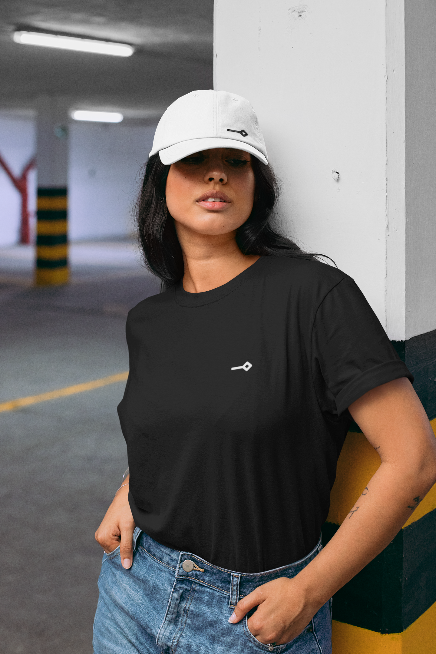 Boné Reta Logo Branco