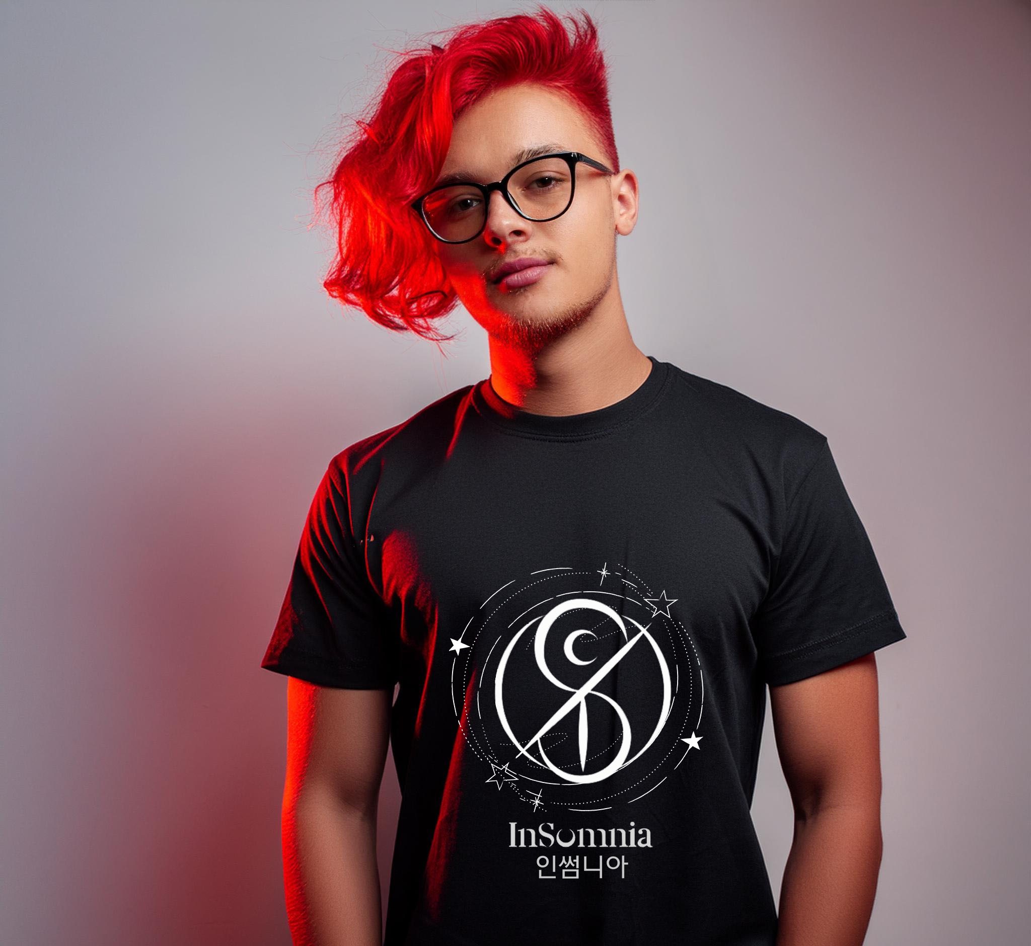 Camiseta InSomnia + Hangul (versão estampa branca)