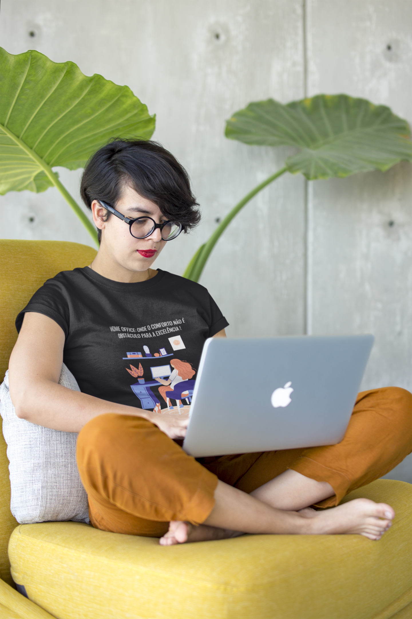 Camiseta - Frase - Home Office: Onde o conforto não é obstáculo para a excelência!