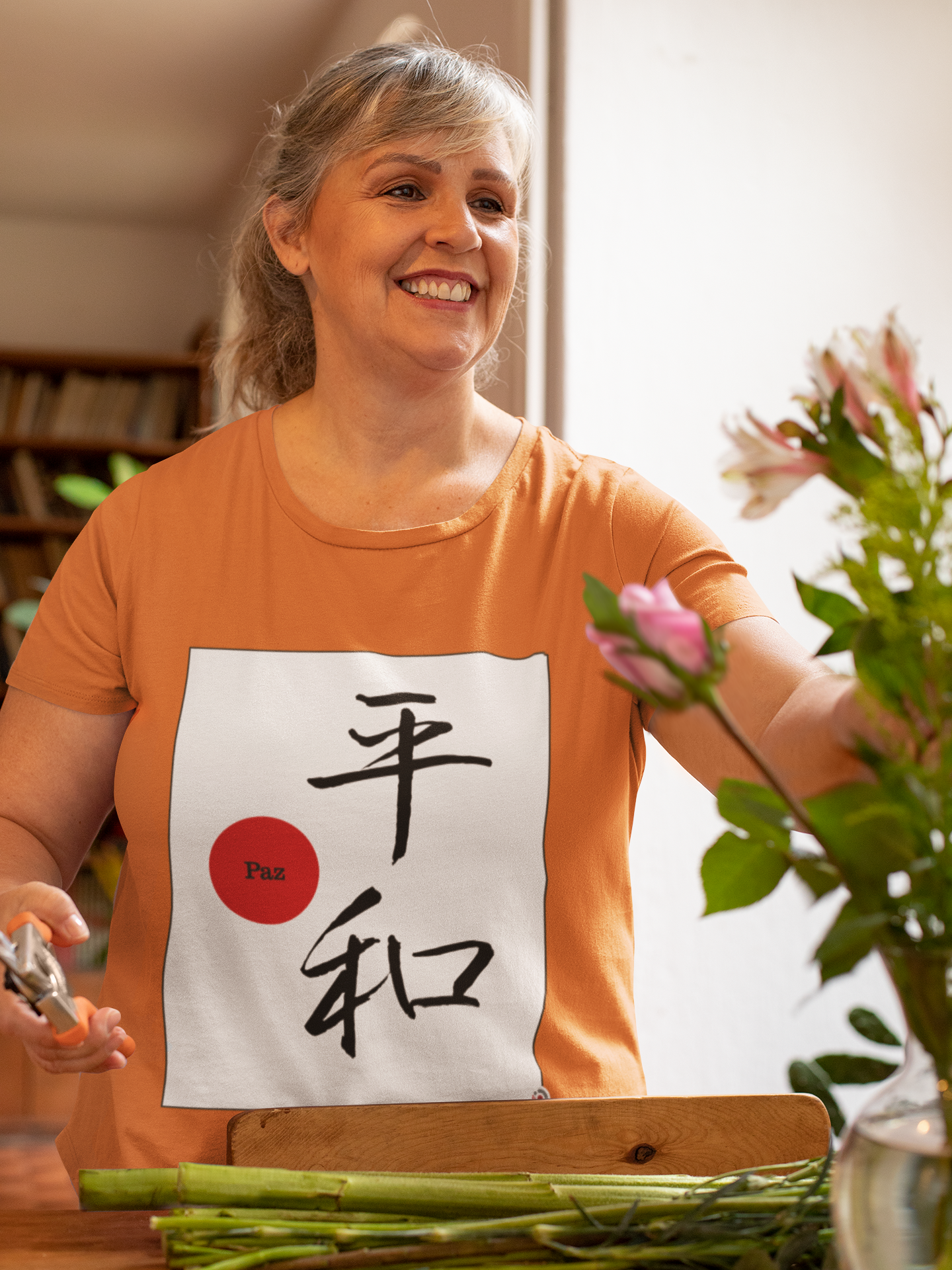 Camiseta Baby Look - Paz