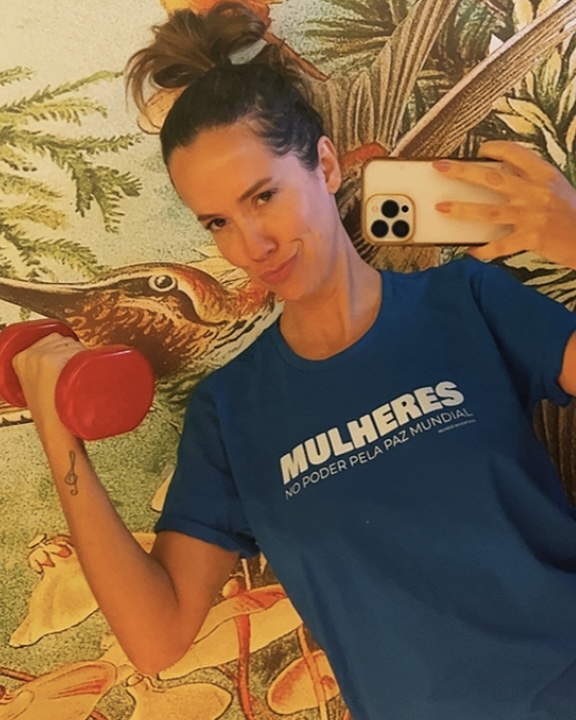 Camiseta Mulheres no poder pela paz mundial