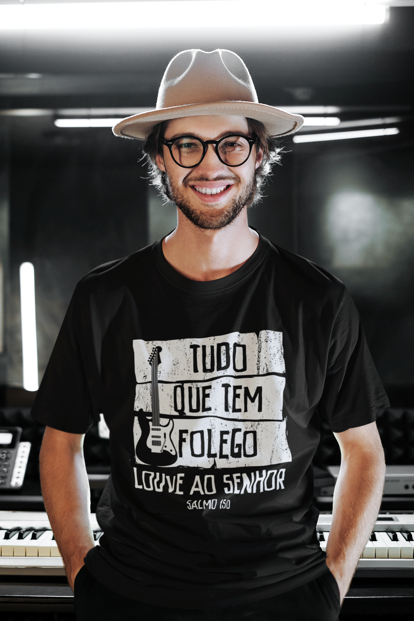 Nome do produto  Louvai ao SENHOR!