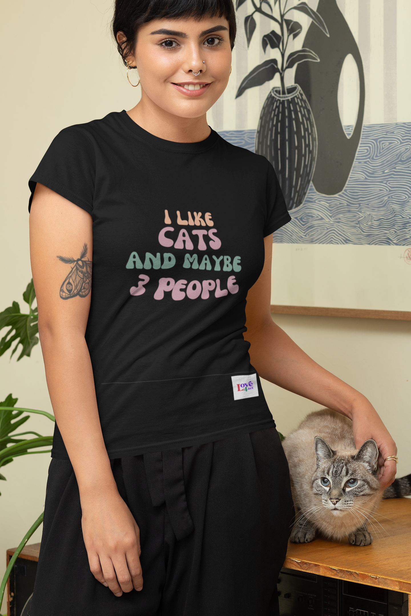 HUMOR - I like cats and maybe 3 people