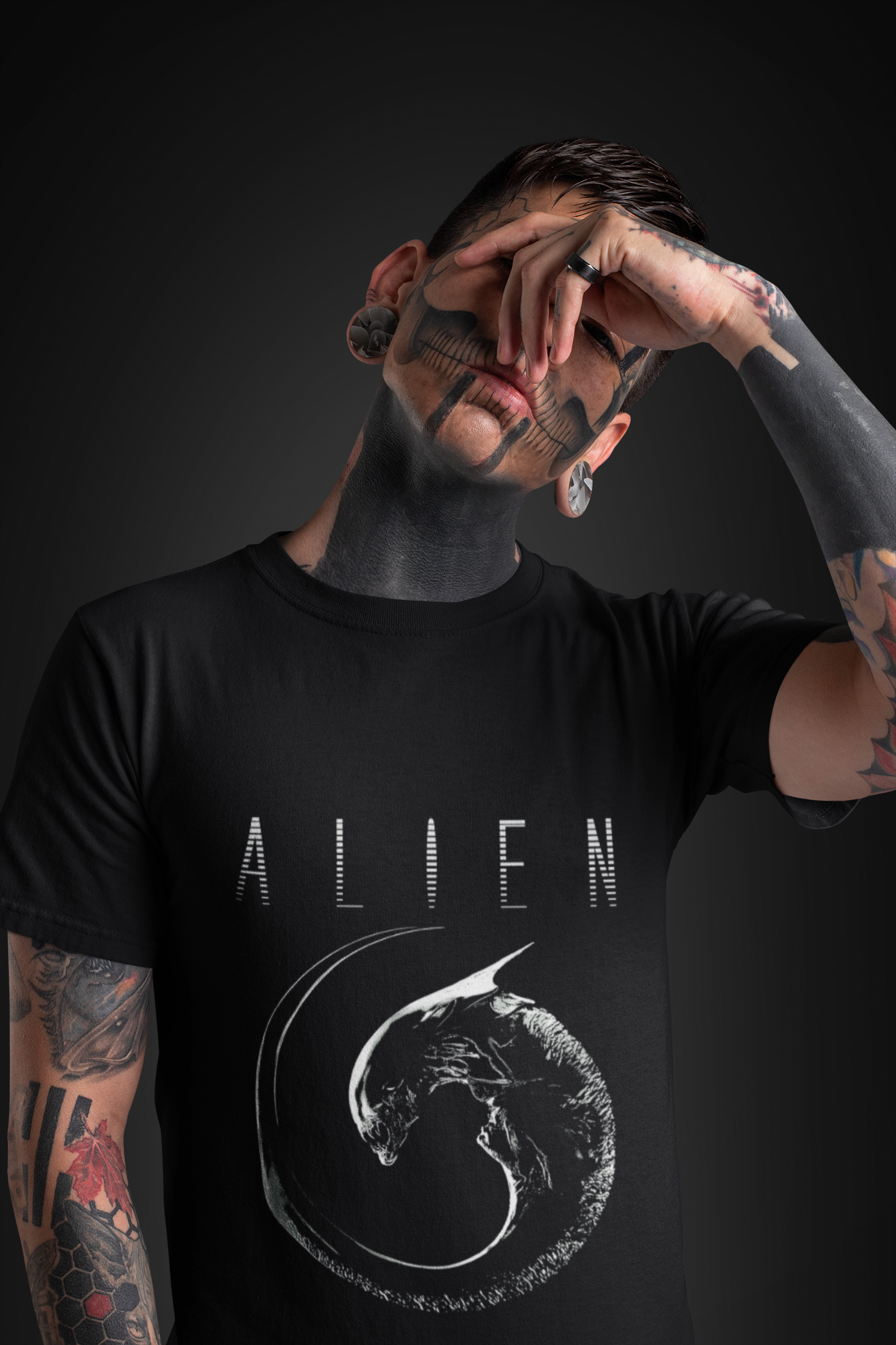  Alien - Preto e Branco