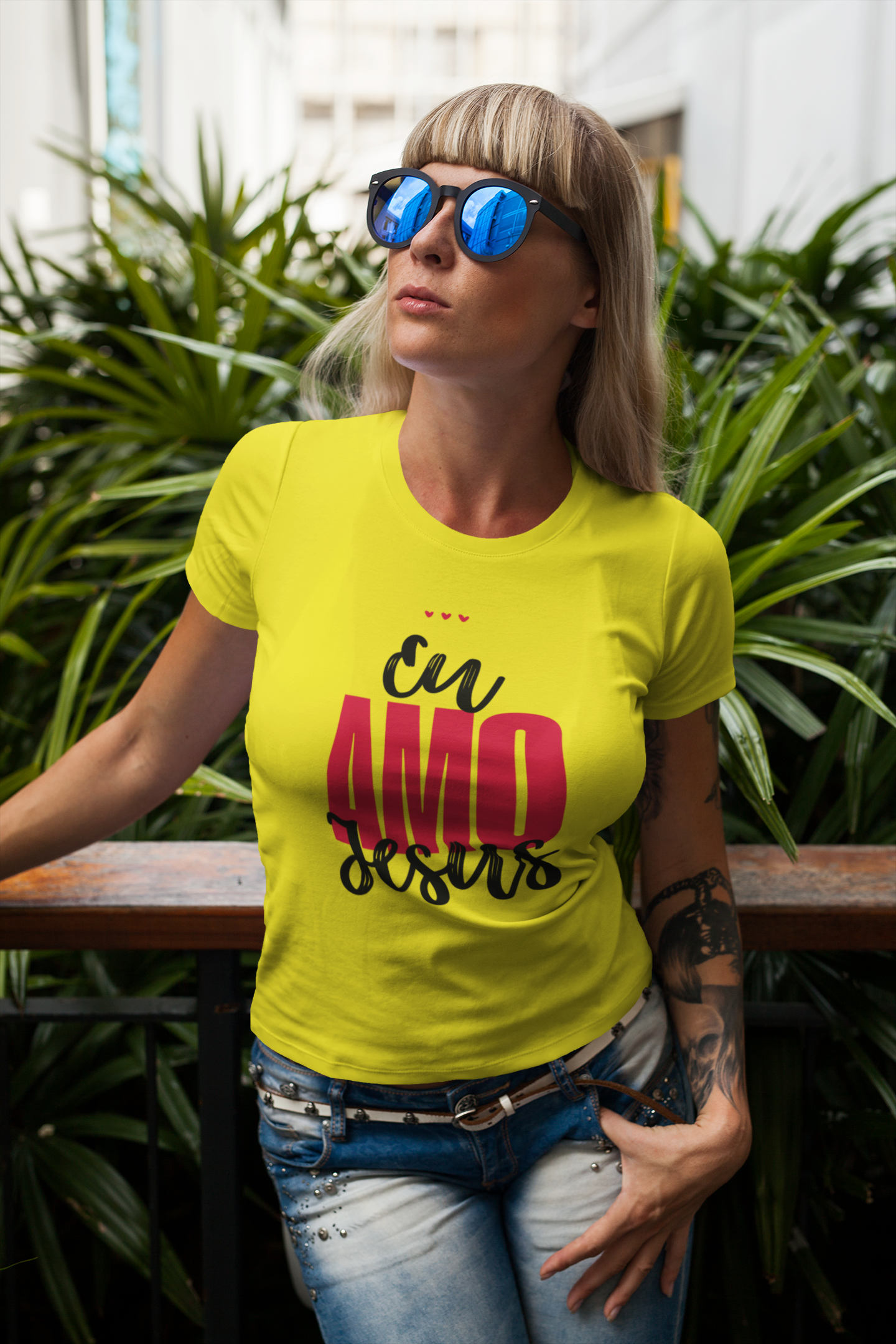 Camiseta Feminina - Eu amo Jesus