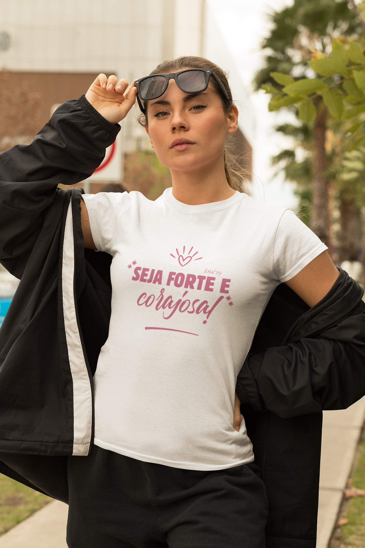 Camiseta Feminina - Seja forte e corajosa