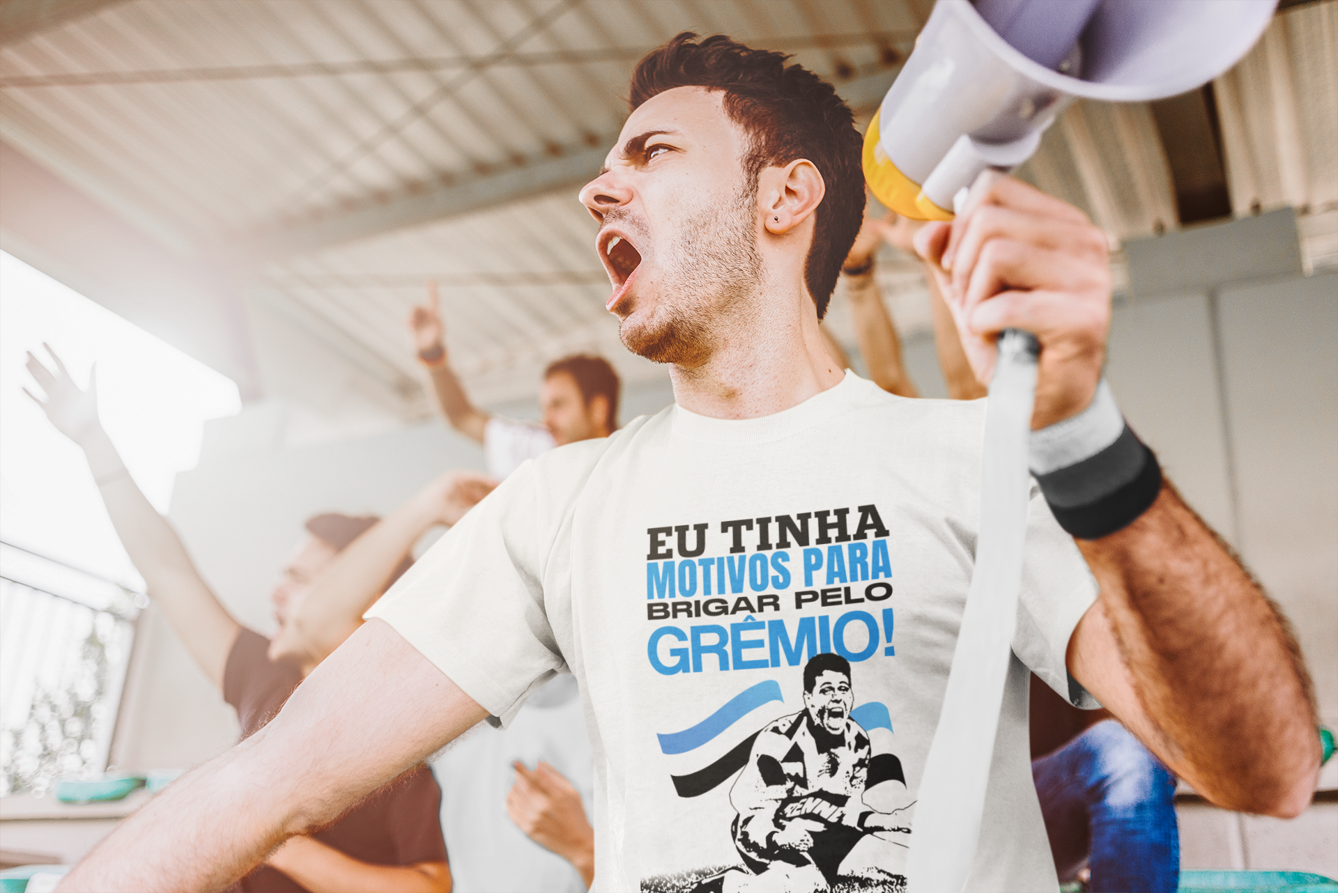 Camiseta Motivos Para Brigar - Clara