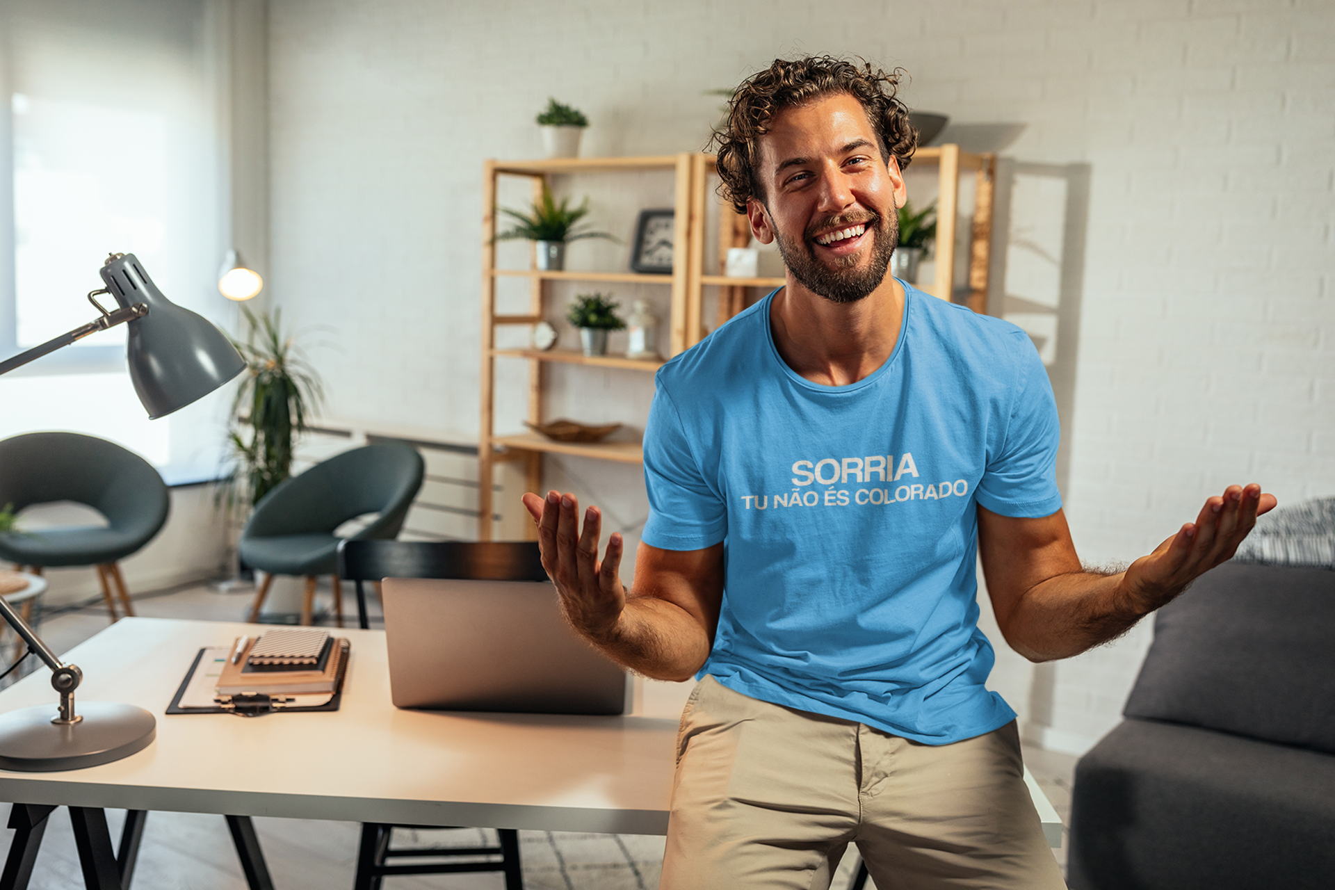 Camiseta Sorria, tu não és colorado - Estampa Branca