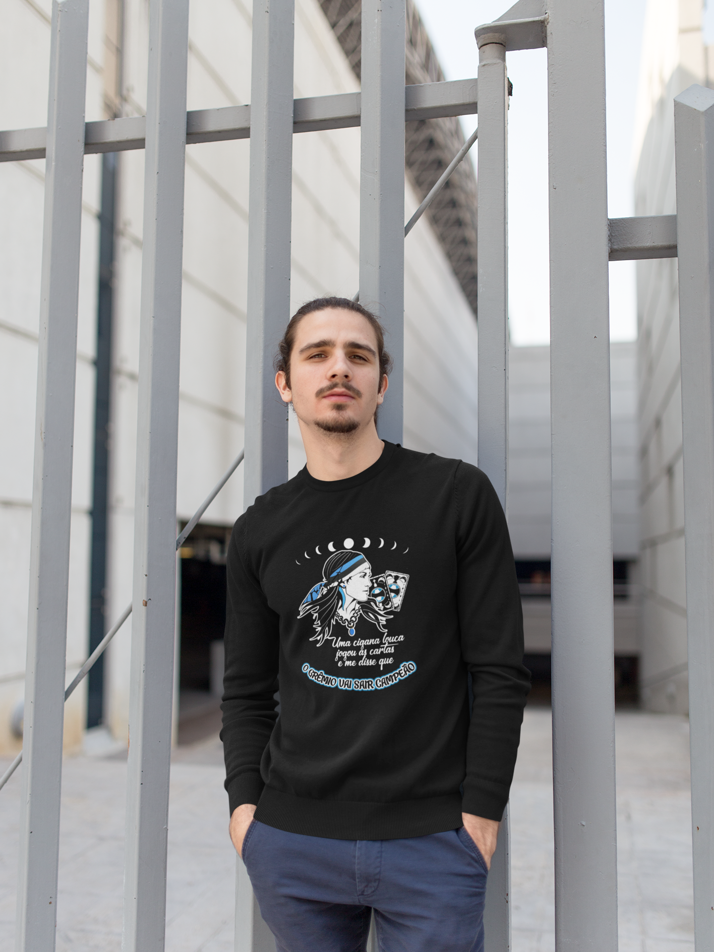 Moletom Uma Cigana Louca Preto